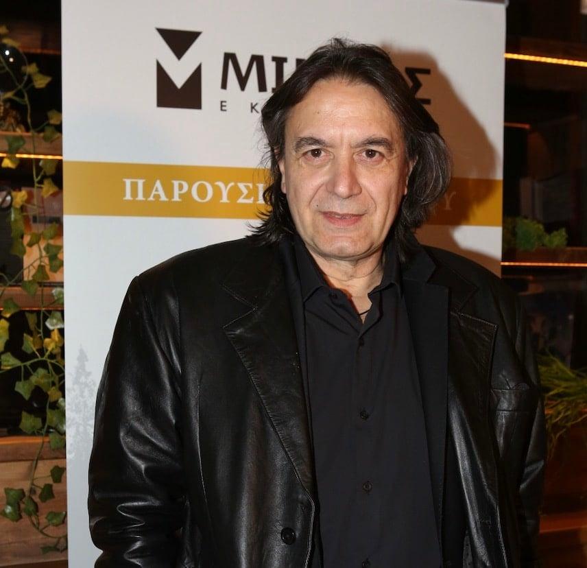 Γιάννης Κότσιρας: Με ανάρτηση του ζητά «μη μου στέλνετε τραγούδια που έχουν γραφτεί μέσω AI» 1 2026 03 22 16.44.16