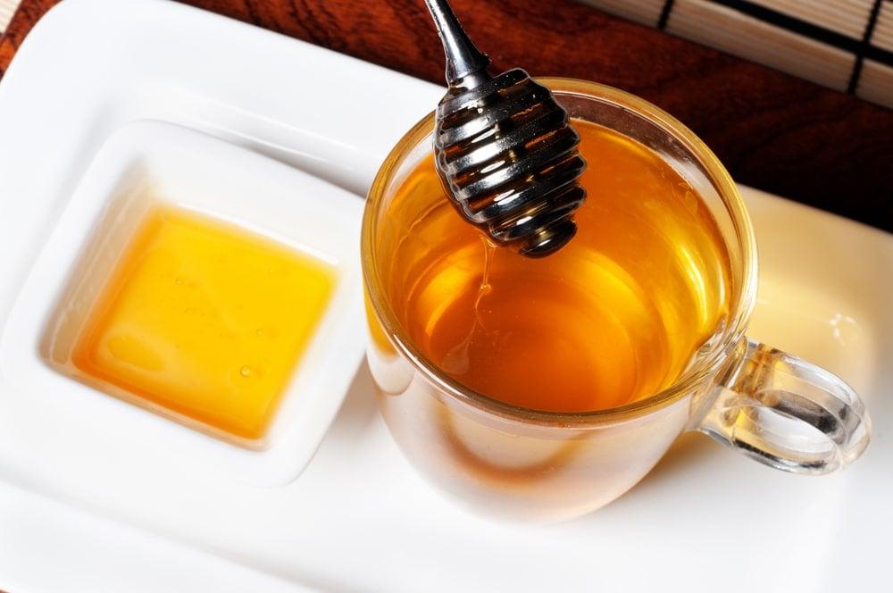 «Βόμβα» για το μέλι μέσα στο τσάι - Τι έδειξε μελέτη Ελλήνων επιστημών 3 shutterstock 95803024 1