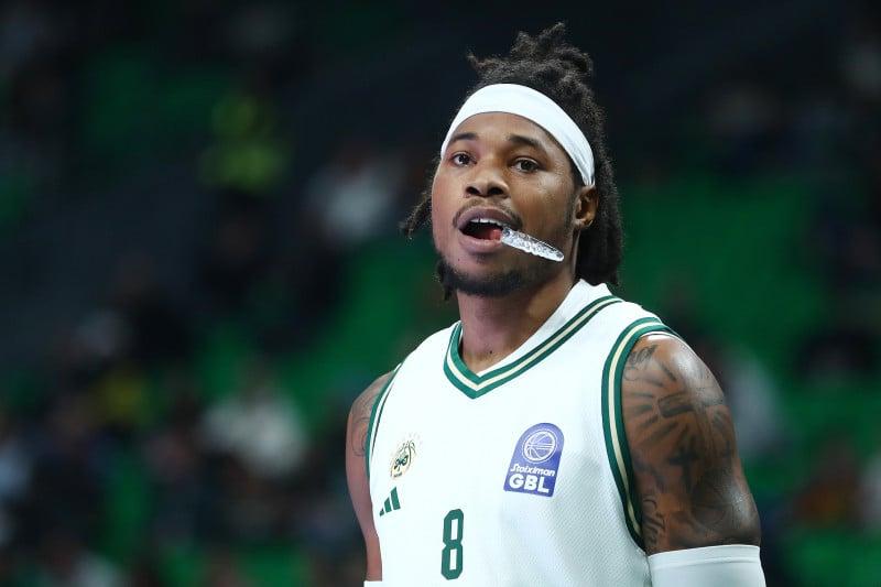 Ο λόγος που ο Αταμάν… έδιωξε νύχτα τον Χολμς - Βρήκε ήδη τον αντικαταστάτη