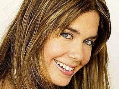 Τότε ήταν 31, σήμερα 50άρα, αγορομάνα και σύζυγος του σωσία του Κλούνεϊ: Αγνώριστη είναι πλέον η Κατερίνα Μουτσάτσου 8 51 90s pics 380x285 1