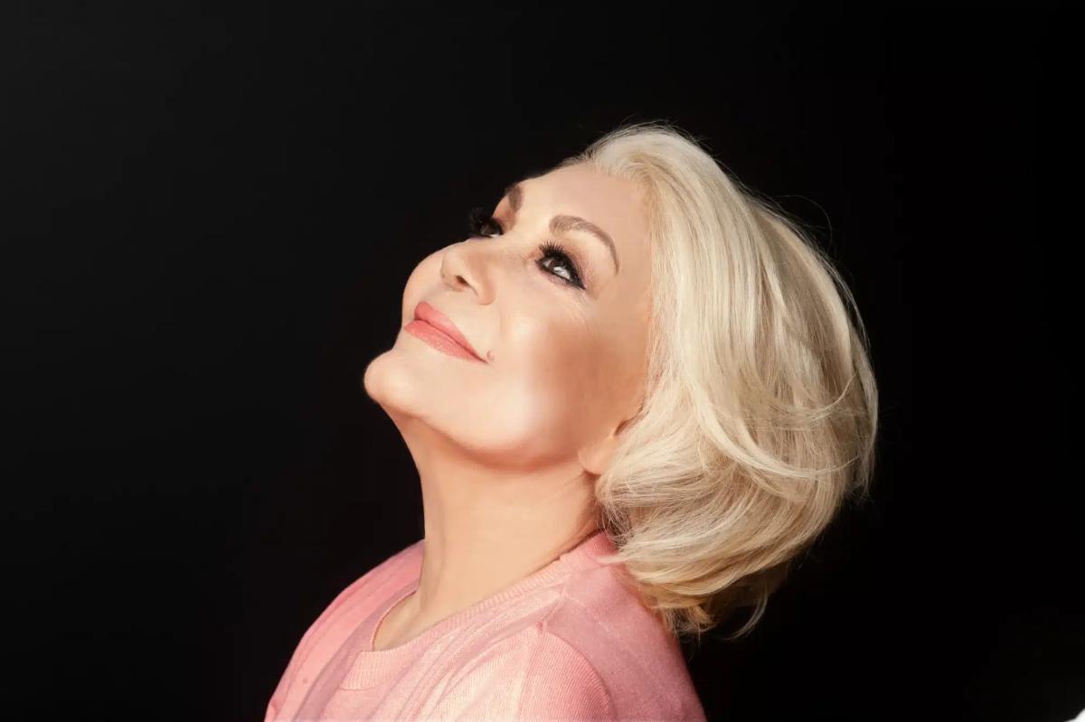 Άννα Βίσση: Διέκοψε το πρόγραμμα στο Hotel Ermou για να αποχαιρετήσει την Μαρινέλλα – «Έφυγε άδικα και με άδικο τρόπο» 1 03.marinella 01