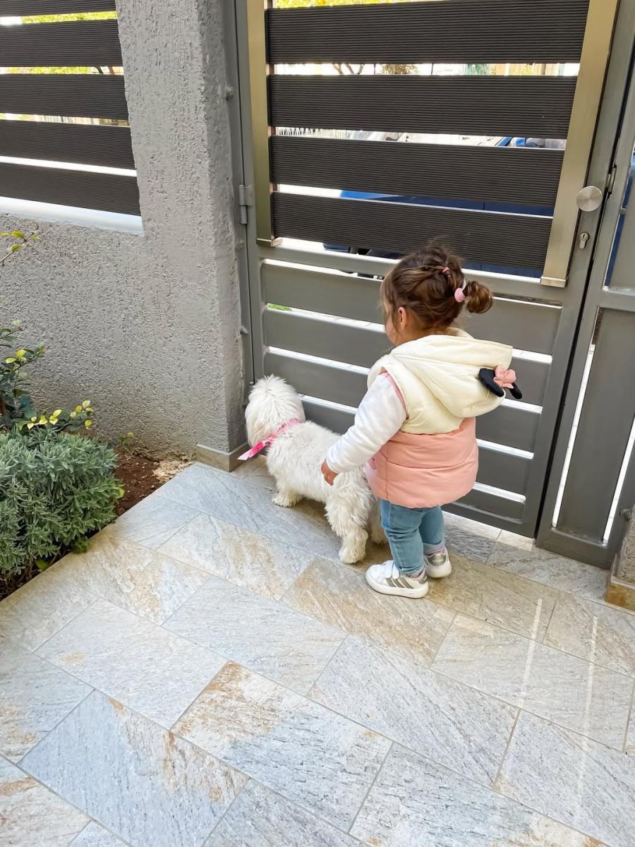 Η Αγοραστή Αρβανίτη ποζάρει αγκαλιά με τον ενός μηνός γιο της και περιγράφει τη νέα της καθημερινότητα 3 2 20