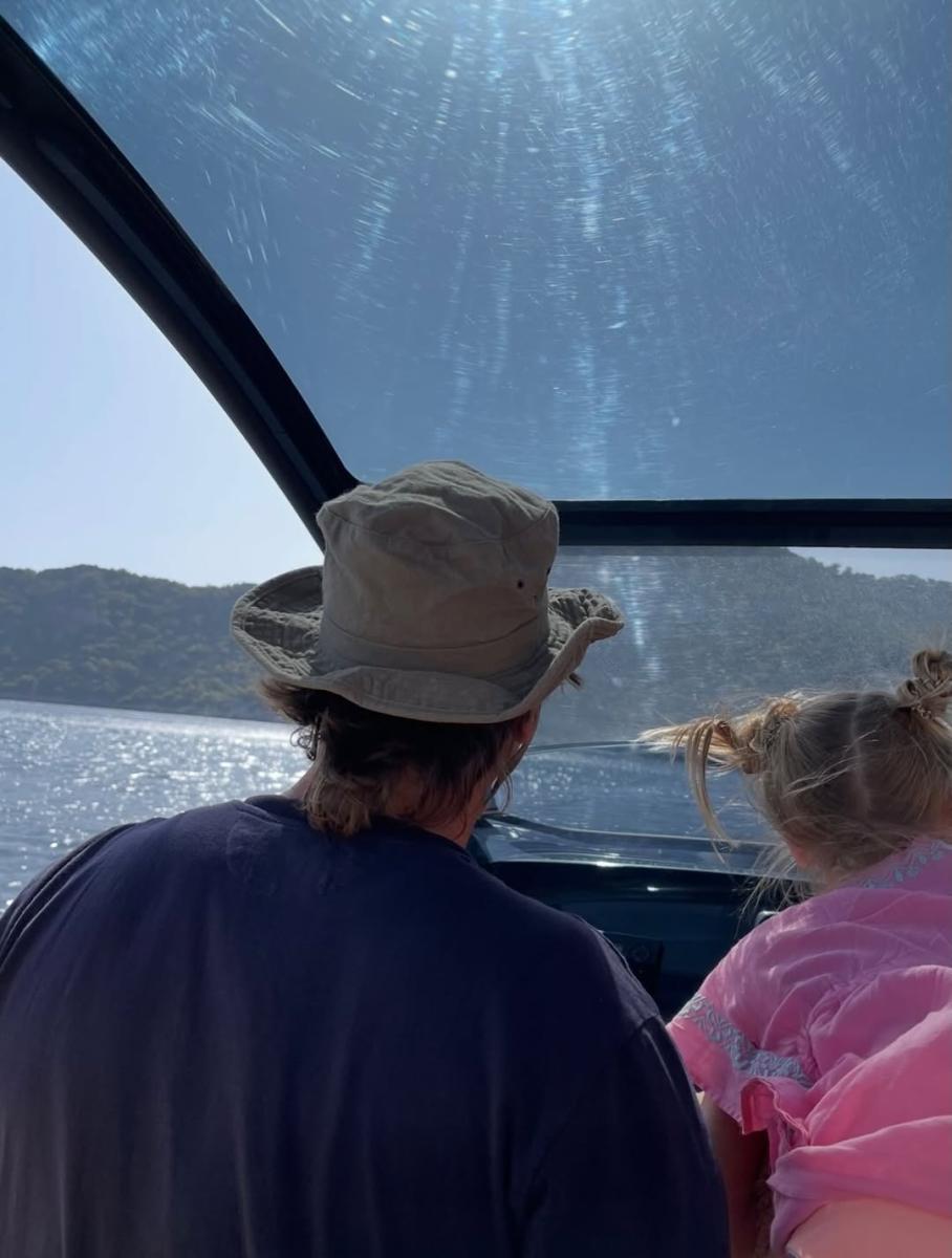 Ελένη Μενεγάκη: Η μικρότερη κόρη της είχε γενέθλια! Οι φωτογραφίες με τον Μάκη Παντζόπουλο και τη μικρή Μαρίνα 3 3 44