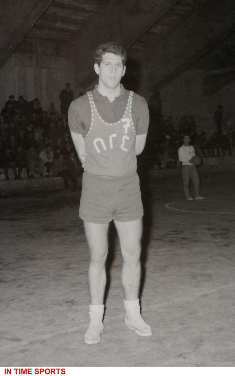 Θλίψη στο ελληνικό μπάσκετ: "Έφυγε" ο Βασίλης Γκούμας (ΦΩΤΟ)