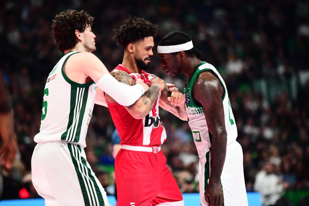 Η κόντρα ανάμεσα σε Ναν και Ντόρσεϊ τίναξε το ματς στον αέρα