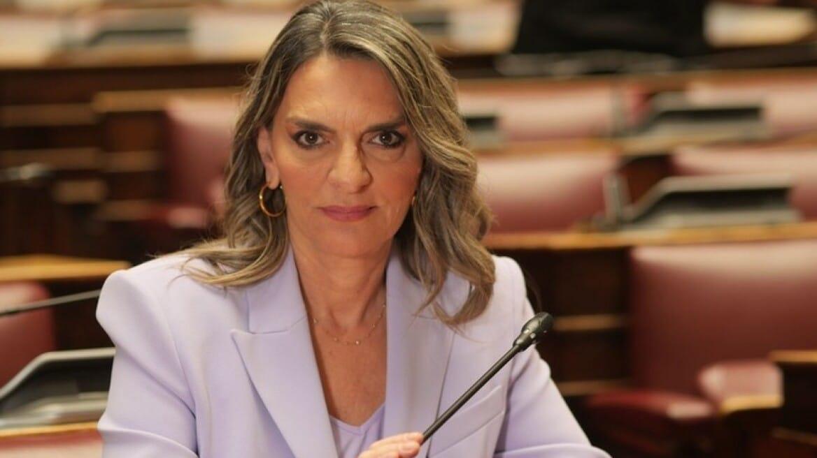 Η Πέτη Πέρκα πρόεδρος της Νέας Αριστεράς μετά την παραίτηση του Αλέξη Χαρίτση 1 peti perka