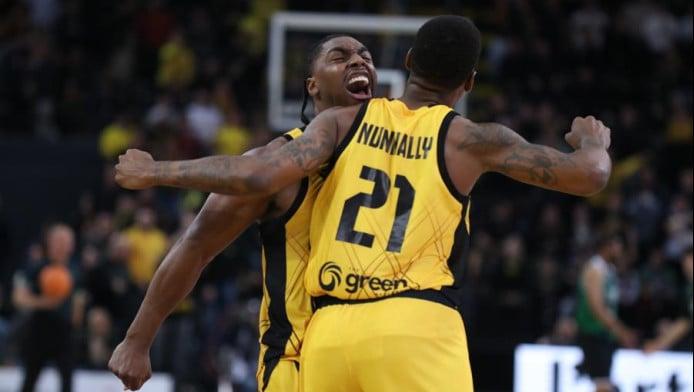 Πρώτο βήμα για F4 η ΑΕΚ - Νίκη με σούπερ ανατροπή κόντρα σε Μπανταλόνα (vd)