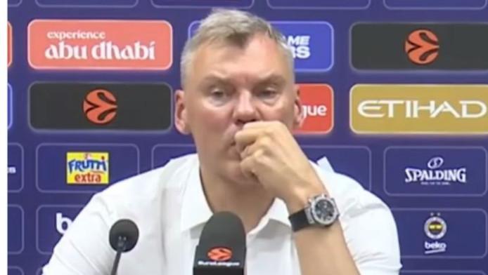 O Σάρας εκνευρίστηκε με δημοσιογράφο μετά την ήττα της Φενέρ (BINTEO)