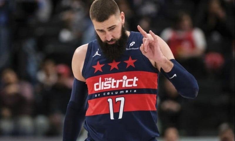 O Βαλαντσιούνας