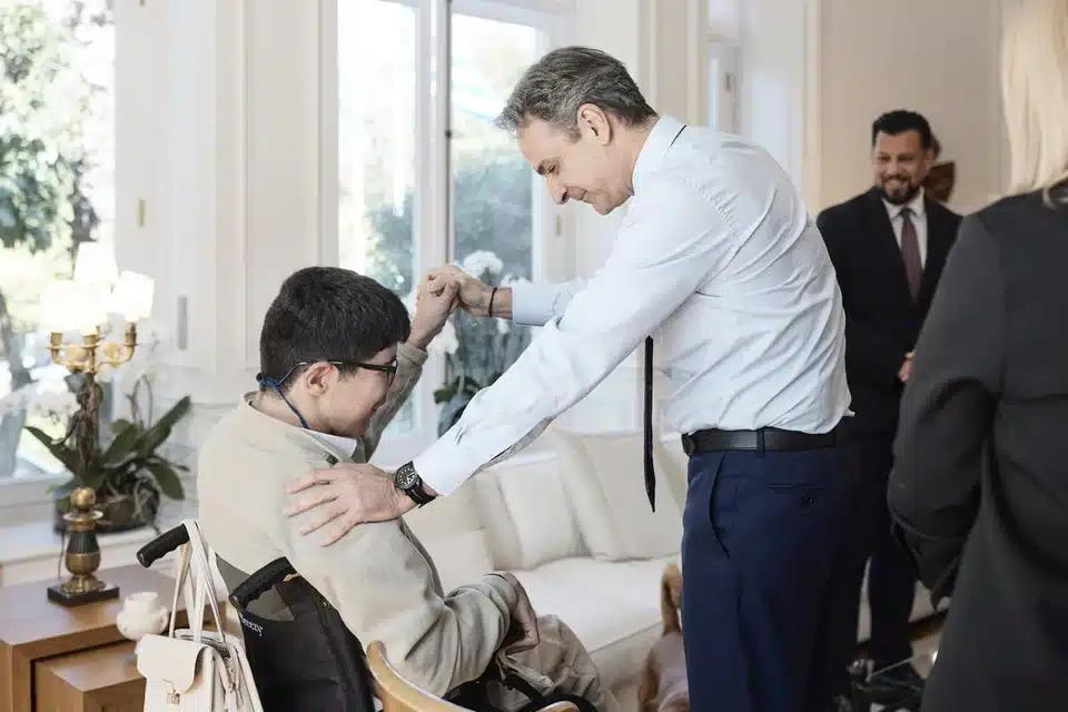 mitsotakis episkepsi mathiti.jpg