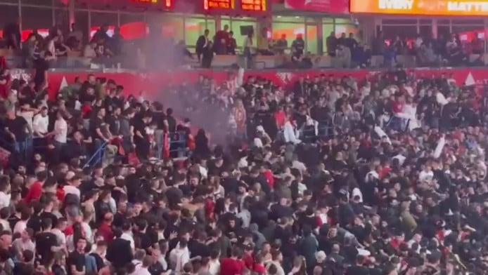  Επεισόδια στο Ερυθρός Αστέρας - Παρτιζάν μέσα στο γήπεδο! (ΒΙΝΤΕΟ)