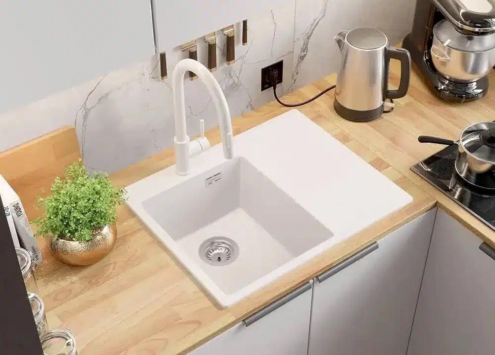 Δείτε γιατί πρέπει πάντα να αφήνετε ένα αναποδογυρισμένο ποτήρι και ένα φύλλο χαρτί στον νεροχύτη πριν φύγετε για διακοπές. 1 71o4jae wdl. uf10001000 ql80 .jp