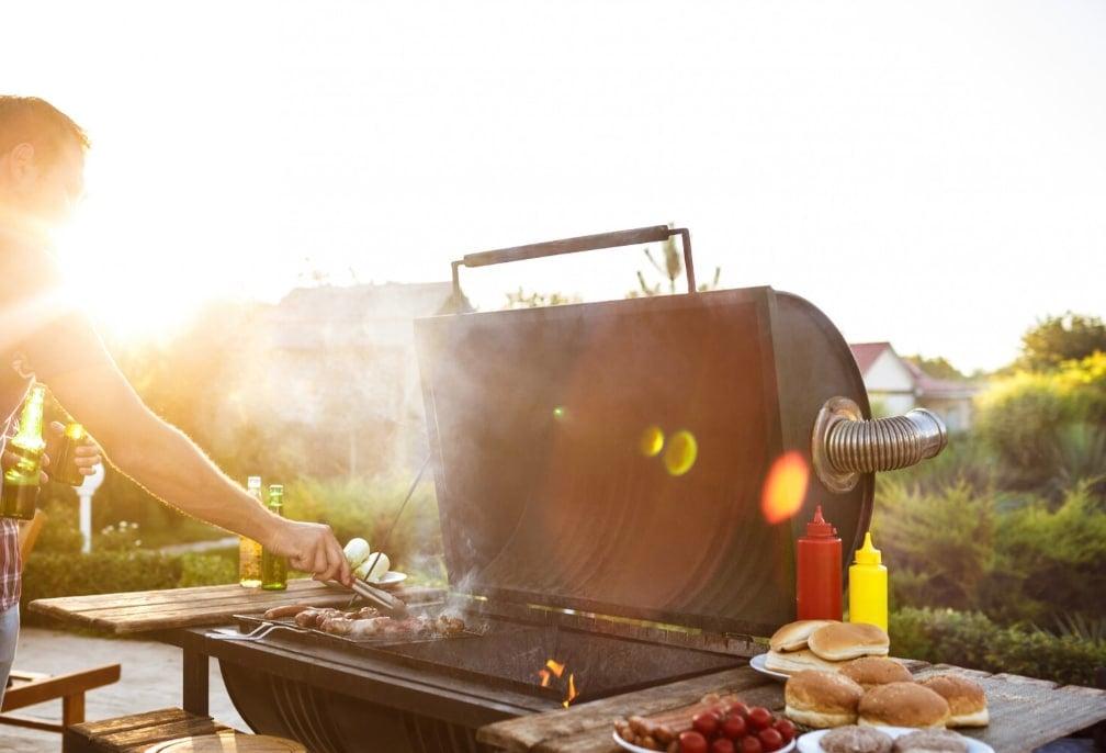 Η γιαγιά μου μού έμαθε αυτό το κóλπο για να ξεφορτωθώ τα υπολείμματα βρωμιάς από την ψησταριά σε 4 λεπτά με 0 κόπο. Δείτε πώς λειτουργεί 4 stigmiotypo othonis 2025 06 16 23.33.45