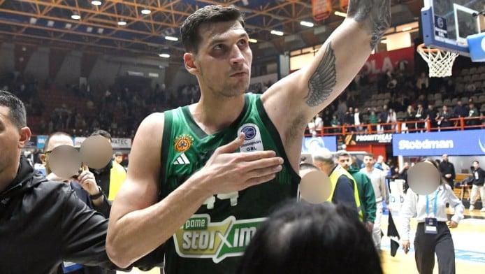 Μήτογλου: "Όποιος σκέφτεται έτσι δεν αξίζει να είναι στον Παναθηναϊκό" (Vd)