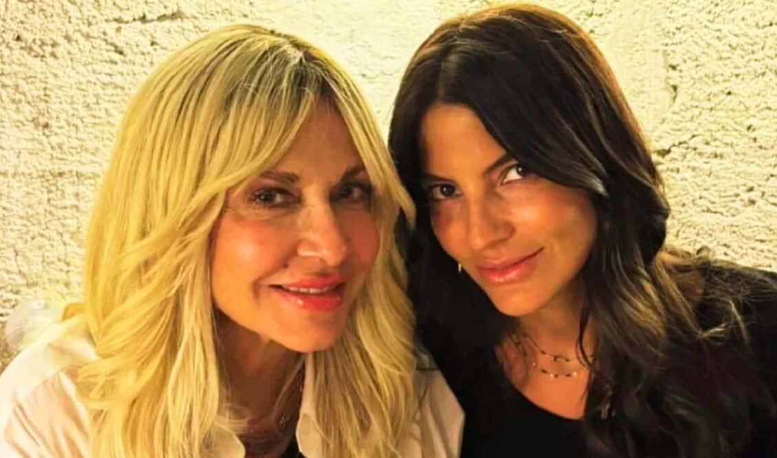 Άννα Βίσση - Χριστίνα Πολίτη: Το τέλος μίας μακροχρόνιας φιλίας - Το «μήλον της έριδος» η Δήμητρα Κούστα 2 vissi kousta deipno koumpares1