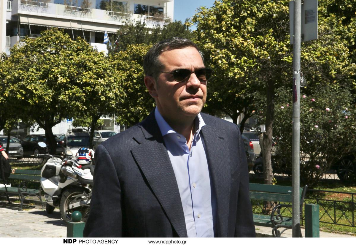 Θεανώ Φωτίου: Συντετριμμένη στην κηδεία του γιου της – Με δάκρυα στα μάτια ο 17χρονος γιος του Βασίλη Ρίζου 24 img 9379 scaled