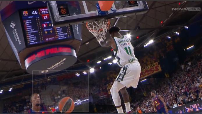 Σαν σε προπόνηση: Το ανάποδο κάρφωμα του Χέιζ - Ντέιβις (ΒΙΝΤΕΟ)