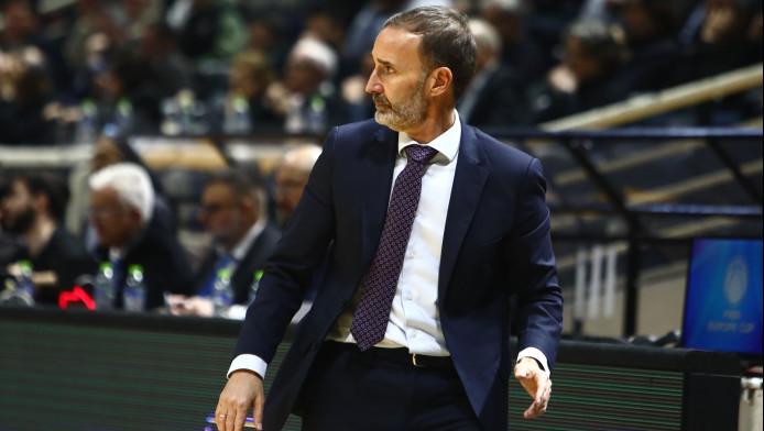 Προπονητής Μούρθια σε παραλήρημα: «Συγχαρητήρια σε όλους εκτός από έναν»