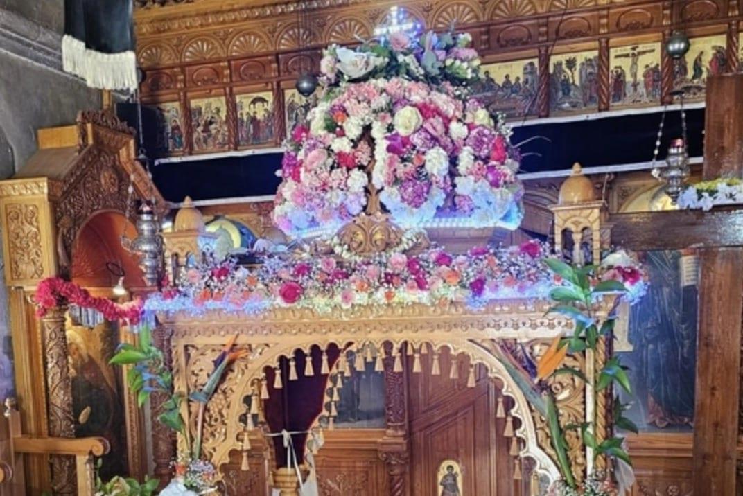 Χαμός στα Χανία με με επιτάφιο - Έβαλαν LED λαμπάκια στον τρούλο του 4 stigmiotypo othonis 2026 04 10 17.58.57