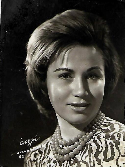 Τυφλή και ξεχασμένη από τους συναδέλφους της ζει τα τελευταία χρόνια η γνωστή Ελληνίδα ηθοποιός 5 mpatista