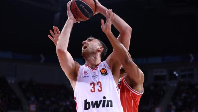 Το… απίθανο στατιστικό του Μιλουτίνοφ με Χάποελ - Μετά από 686 μέρες!