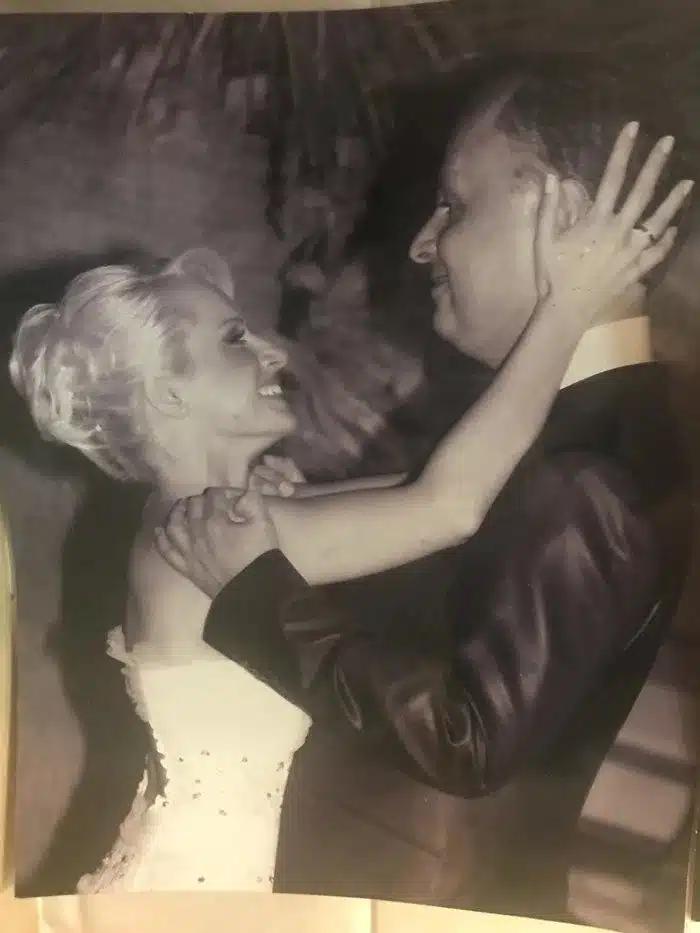 ezisan enan megalo epota i agnosti 9chroni schesi tis marias mpekatoroy me ton karatzaferi kai to adoxo telos