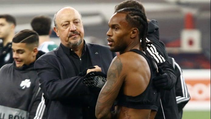 Αλλάζει σύστημα με μία προϋπόθεση ο Μπενίτεθ - Απόφαση για δύο "8άρια"!