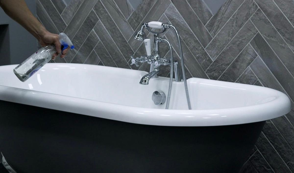 Κάνε την μπανιέρα σας να αστράφτει από καθαριότητα: 4 διαφορετικοί τρόποι για να το πετύχετε 1 3 35