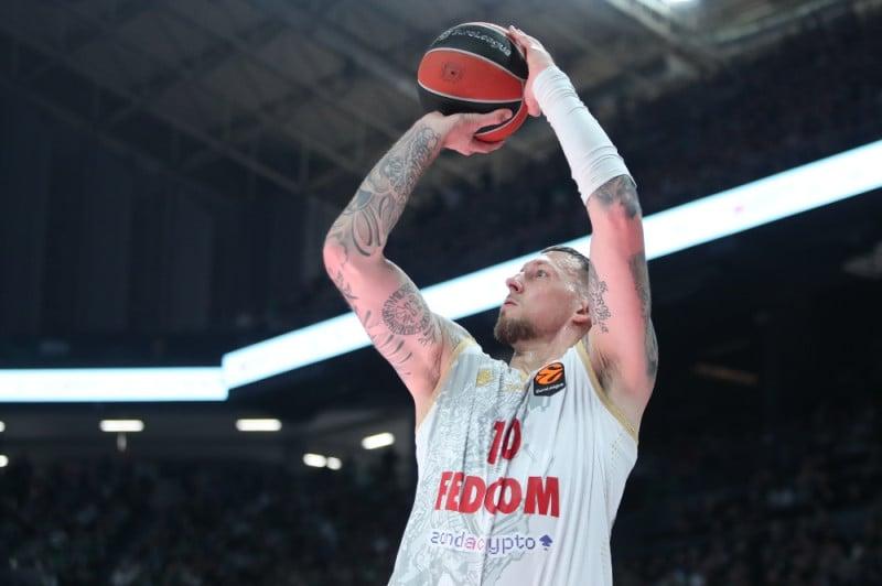 "What the f@@κ man?": Αντίδραση Τάις για την διαιτησία με Παναθηναϊκό!