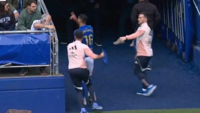 Τσακώθηκε με ηλικιωμένη ο Κάρμο (ΒΙΝΤΕΟ)