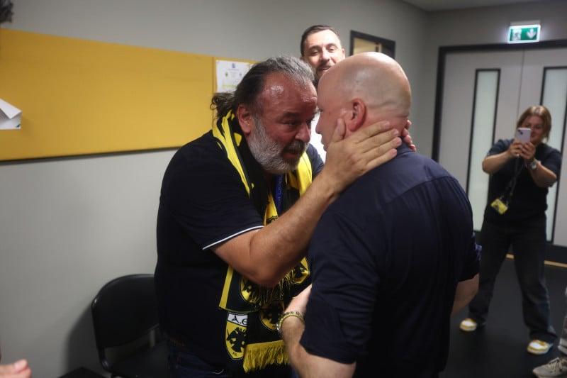Απίθανα στιγμιότυπα με Ηλιόπουλο και Νίκολιτς - Συγκινητικές φωτό