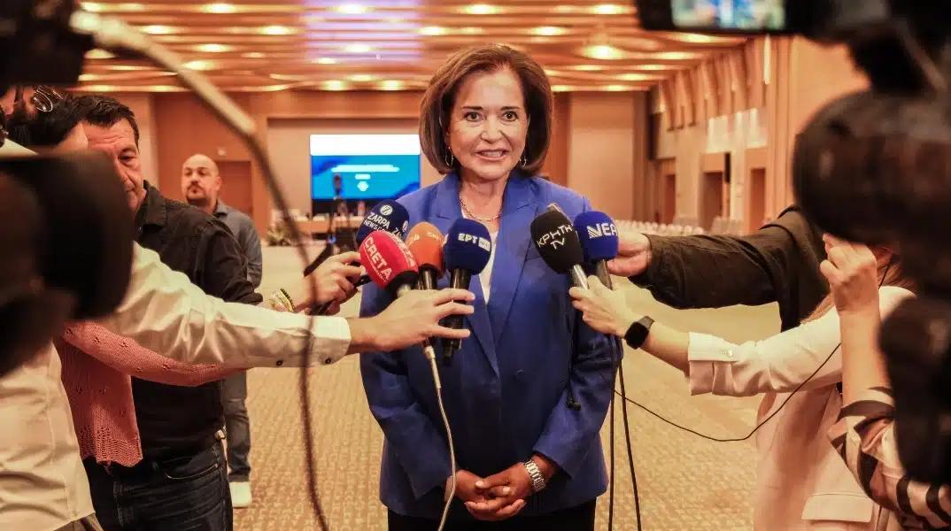 Ντόρα και Αλεξία Μπακογιάννη: «Υπάρχουν όρια. Υπάρχει αξιοπρέπεια. Υπάρχει Δικαιοσύνη.» – Η ανακοίνωση που εξέδωσαν για τον Χίο 2 anakoinosi doras kai alexias bakogianni gia tin katadiki tou stefanou hiou