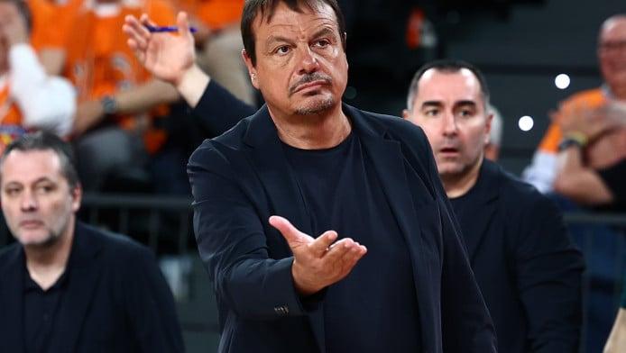 "Απέτυχε ο Αταμάν! Διέλυσε τους παίκτες – Έθαψε Σορτς – Καλώς ήρθες Ζοτς"
