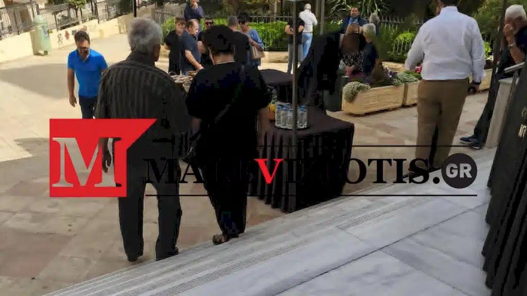 Νεκρός γνωστός επιχειρηματίας - Κατέρρευσε σε εμπορικό κέντρο 5 photo site 8 result 2