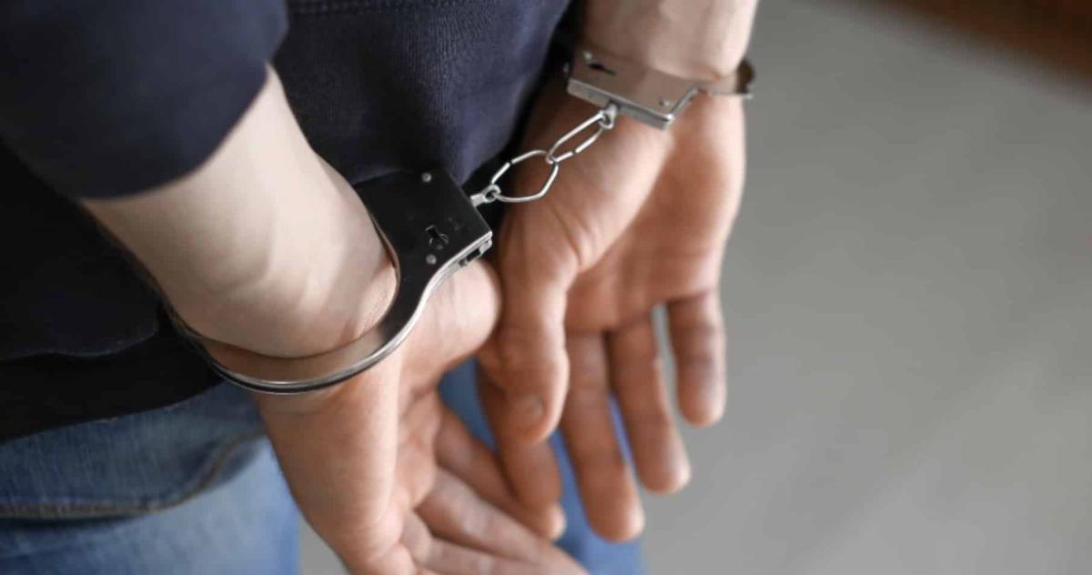 Πάτρα: Η μάνα κατήγγειλε τον 35χρονο επιχειρηματία και έσωσε τελευταία στιγμή την 16χρονη κόρη της 1 stigmiotypo othonis 2026 05 24 19.40.33