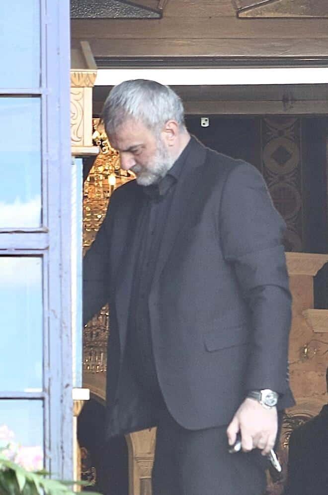 Σπαρακτικός ο επικήδειος του Τραϊανού Δέλλα: «Πάλι εσένα θα ερωτευόμουν» 4 6a16c46444f40