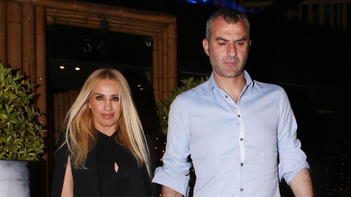 Ντροπή και αίσχος! Η αποτρόπαια φωτογραφία με τη Γωγώ στο φέρετρο που κάνει τον γύρω του διαδικτύου 3 mastrokosta dellas