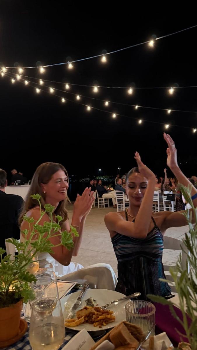 Παντρεύτηκαν Αμαλία Κωστοπούλου και Τζέικ Μέντγουελ – Οι πρώτες φωτογραφίες από τον γάμο τους 8 amalia kostopoyloy 2