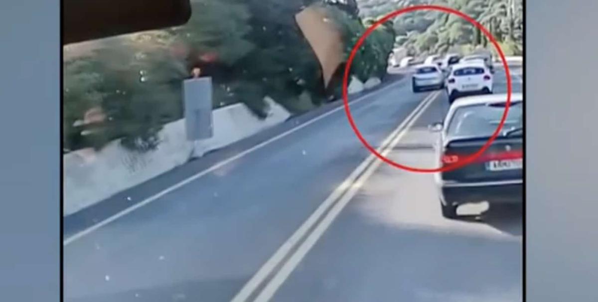 Οδηγός στην Κρήτη προσπέρασε 8 αυτοκίνητα στο αντίθετο ρεύμα – Το βίντεο που εξοργίζει 1 stigmiotypo othonis 2026 05 31 01.13.43