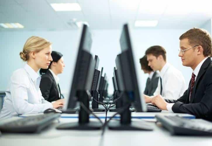 Υποχρεωτική αναγραφή του μισθού στις αγγελίες εργασίας από τις 7 Ιουνίου - Τι αλλάζει για τους εργοδότες 2 1 2