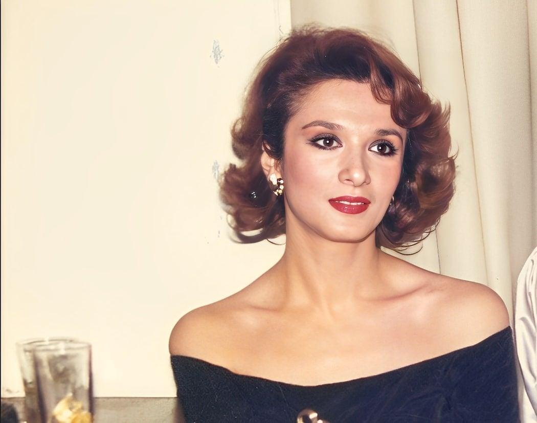 Αγαπημένη Ελληνίδα το 1976 μις Ελλάς... και τρίτη μις Κόσμος στο Πουέρτο Ρίκο το 1977 αγαπημένη ηθοποιός της δεκαετίας του '80. Σήμερα είναι 69 ετών 2 44 17