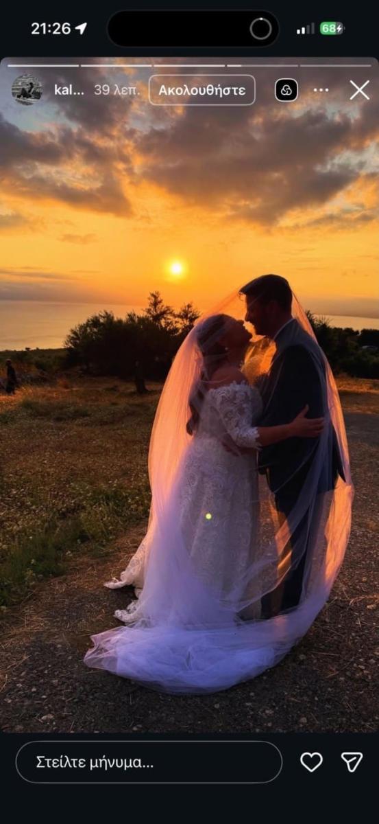 Η πιο συγκινητική στιγμή στον γάμο της Δανάης Μπάρκα και του Φάνη Μπότση 4 355d679e4c954592a4b4ec4fb1120b48
