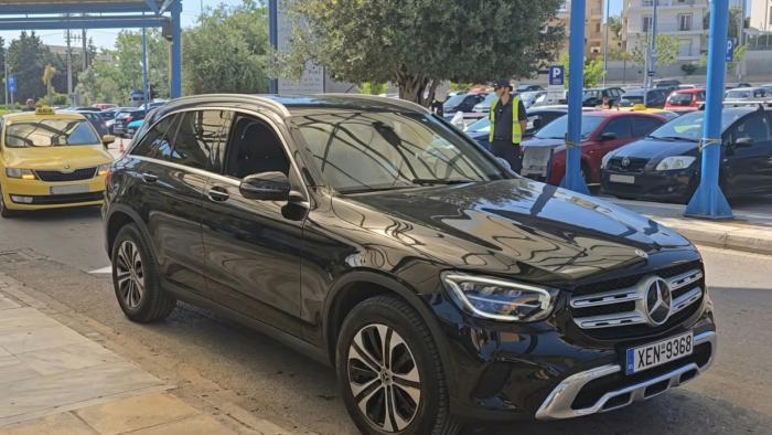 Το αυτοκίνητο που χρησιμοποιεί η Μ. Καρυστιανού – Γερμανική πολυτέλεια 1 mercedes glc 3