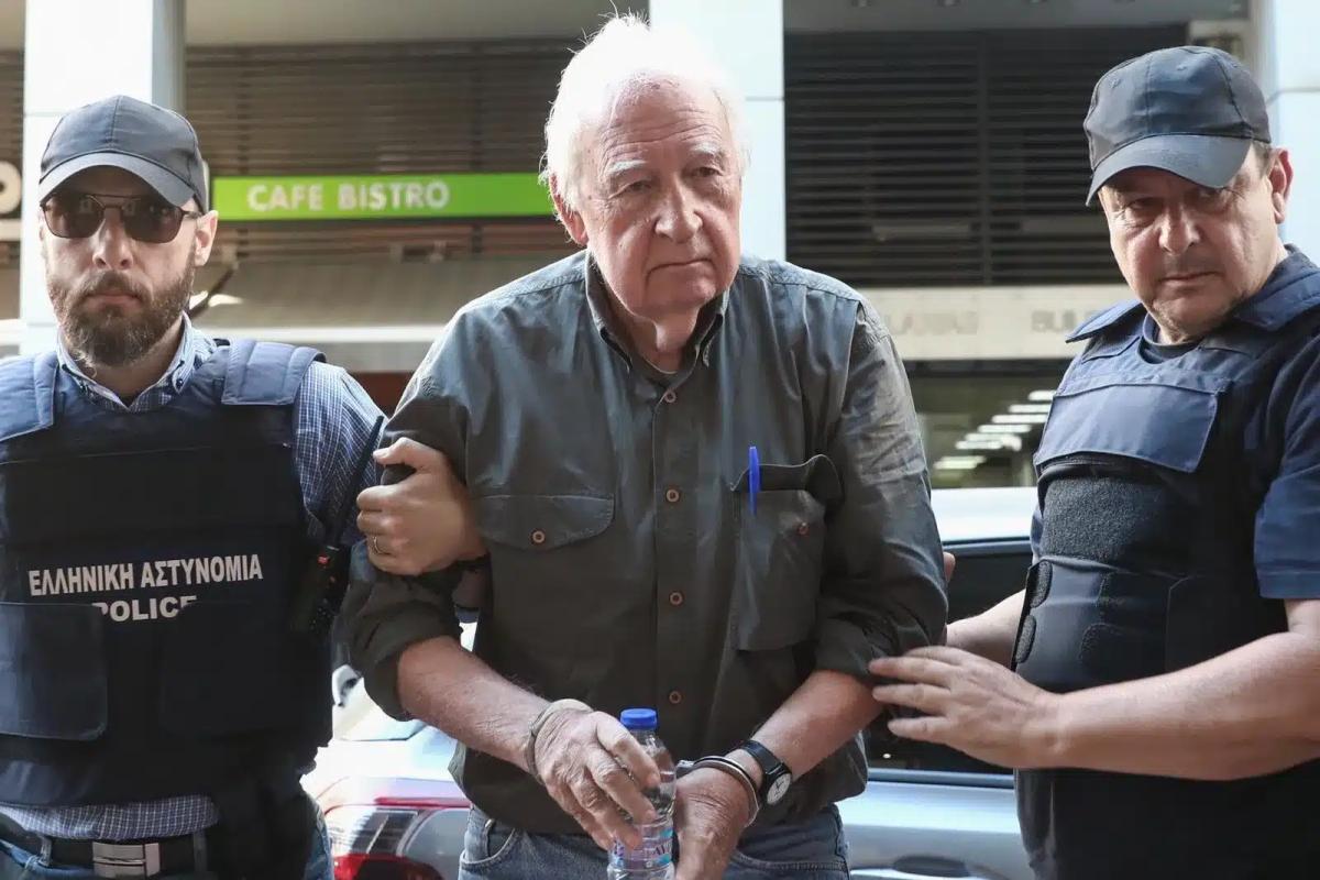 Όλοι μιλάνε για τον Ζούλια πήρε θέση για τον Γιωτόπουλο και είπε δημόσιο αυτό που κανείς δεν τόλμησε να πει 2 giotopoulos 1 full