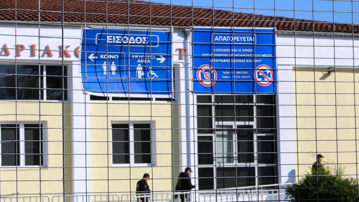 Κατηγορούμενος για τα Τέμπη «δείχνει» τον Κώστα Αχ. Καραμανλή 2 diki tempi new new