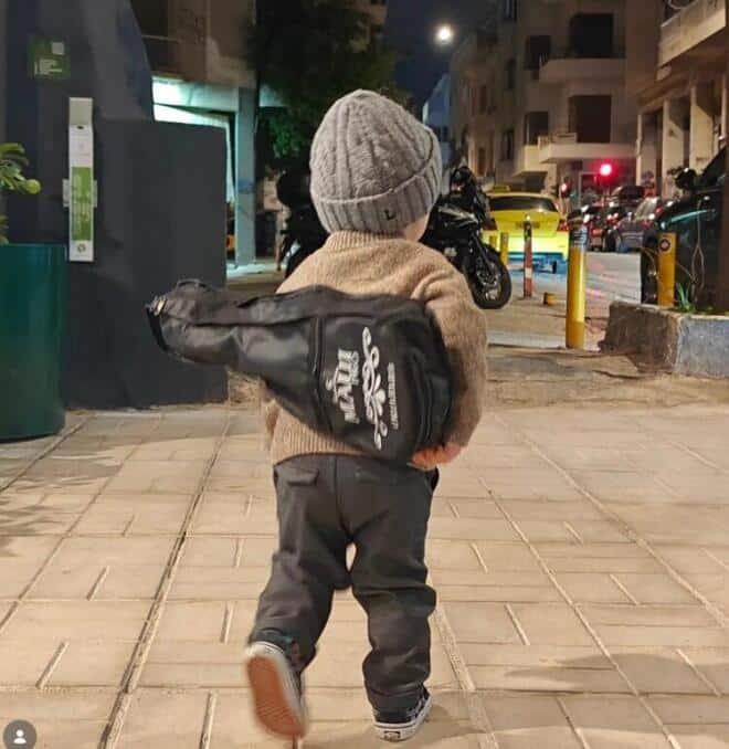 Κουτσόπουλος & Μιχαλοπούλου: Χαμογελαστοί και αγκαλιά με τον μικρό Κίμωνα 3 6a34d007f13da