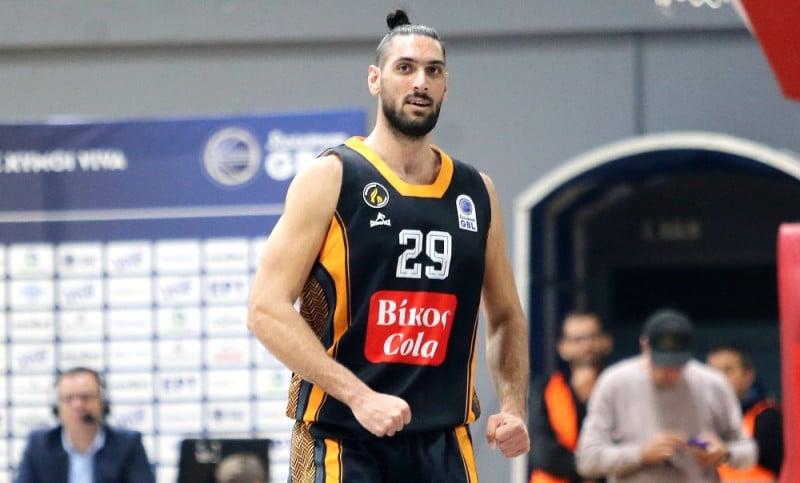 Απάντηση Ολυμπιακού με Έλληνα σέντερ για Φαλ - Νέα απόφαση για Παπανικολάου