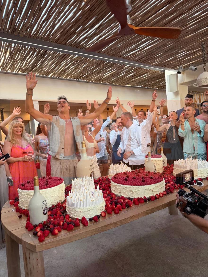 oikonomakou tserela party in 23