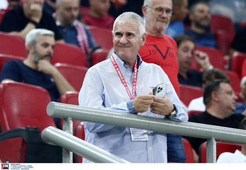 Ο Κορδόν σε ματς του Ολυμπιακού