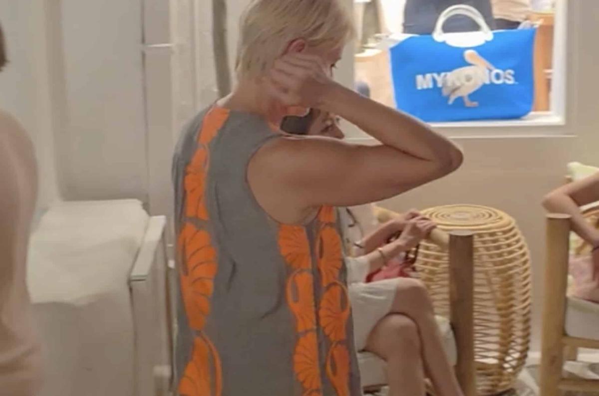 Μαμά και γιος βόλτα μαζί: H Νατάσα Παζαΐτη στα Ματογιάννια μαζί με τον γιο της χαλαρή, ντυμένη απλά αλλά εντυπωσιακά 2 stigmiotypo othonis 2026 07 11 13.22.07